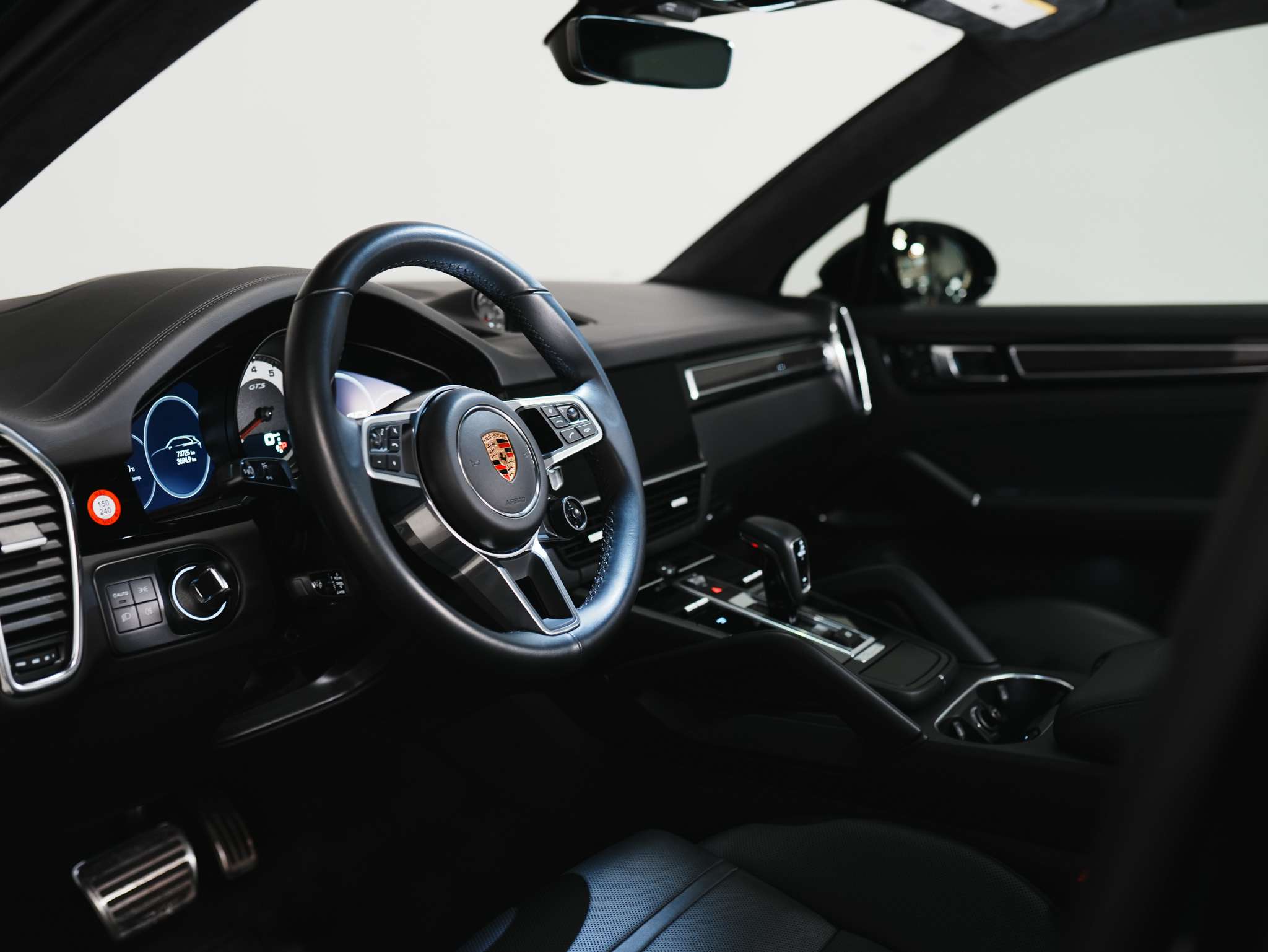 used 2022 Porsche Cayenne car, priced at $85,900