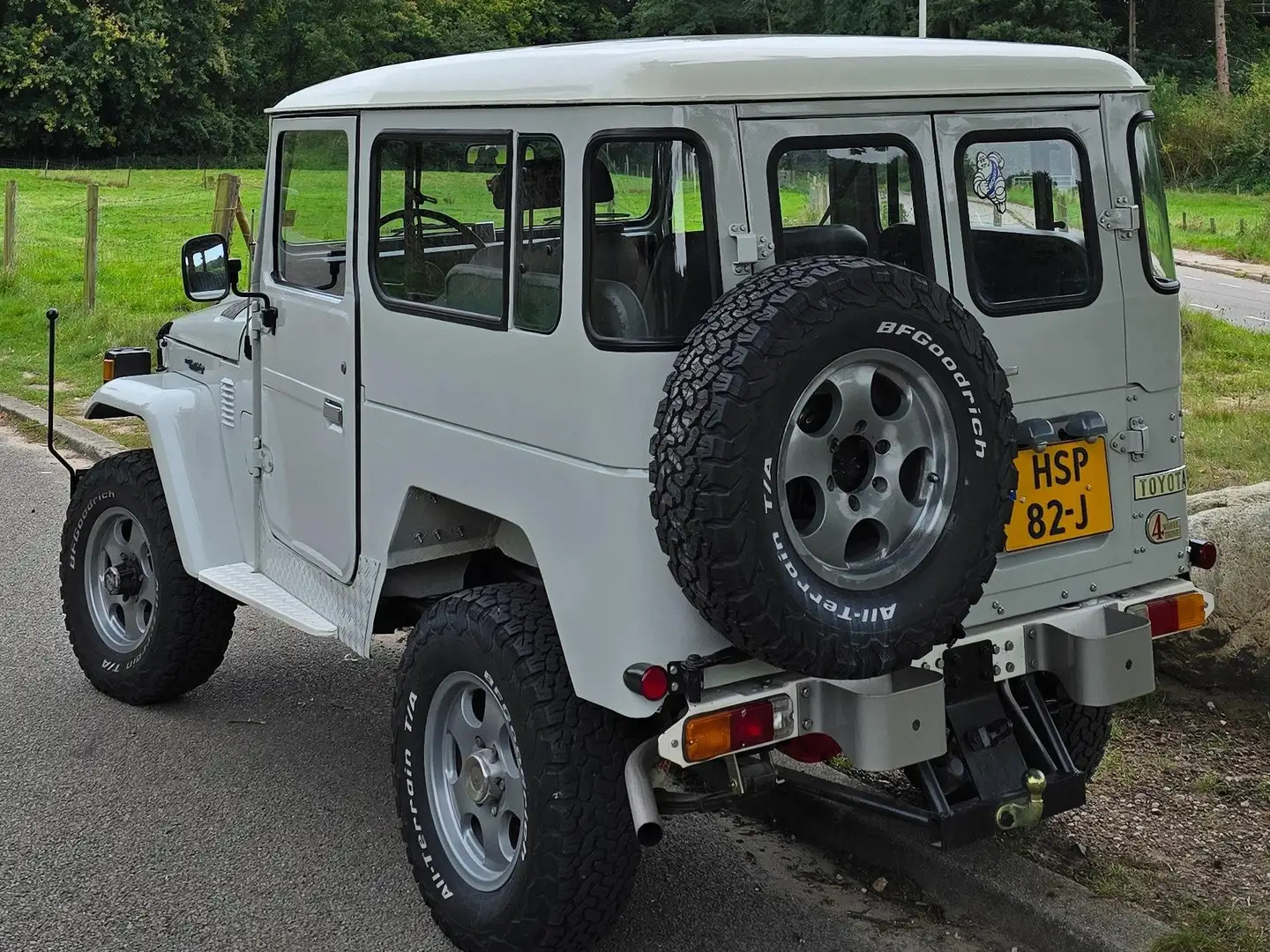 Toyota Land Cruiser BJ40 Grijs - 2