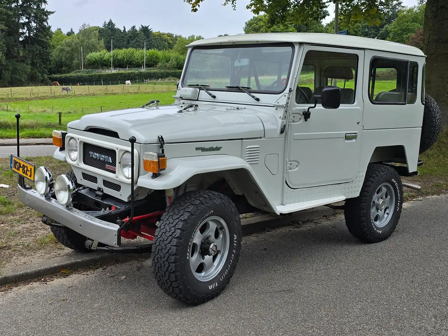 Toyota Land Cruiser BJ40 Grijs - 1