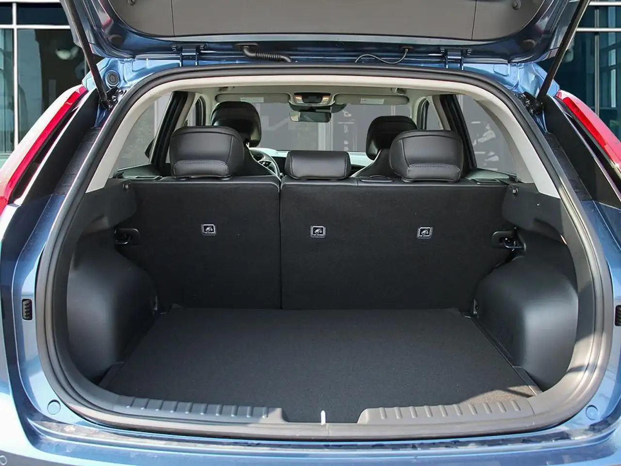 Kia Niro снимка Kia Niro