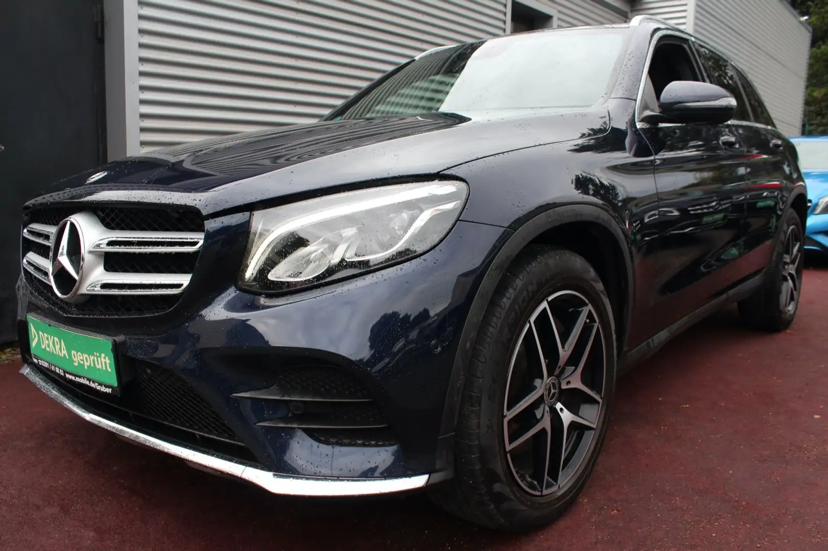Mercedes-Benz GLC 250 4Matic AMG-LINE NAVI LED KAMERA 19.ZOLL Blau - 1