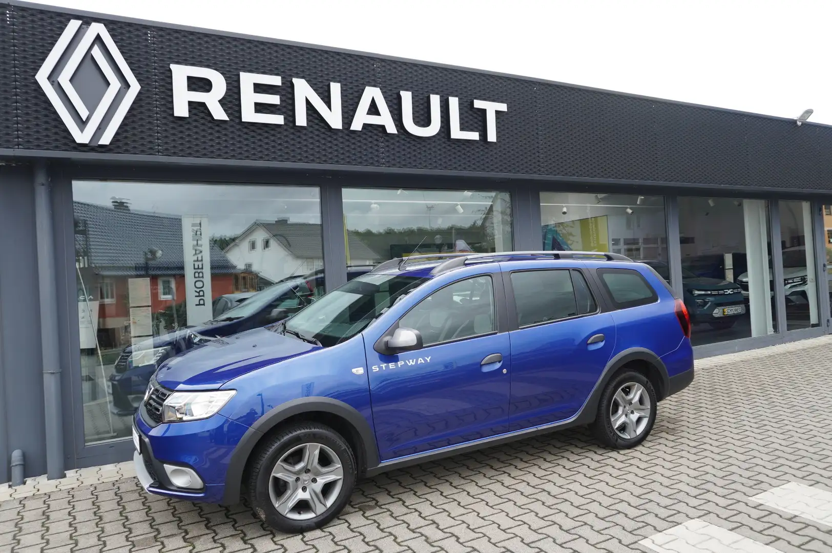 Dacia Logan MCV Stepway TCe 100 LPG Blau - 1