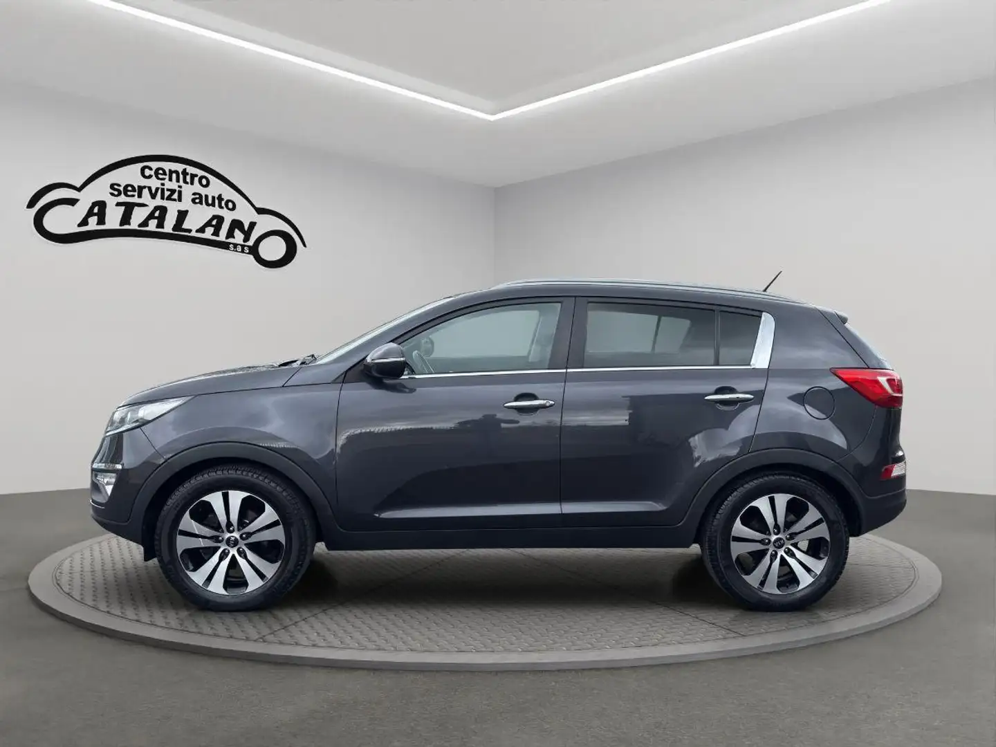 Kia Sportage 1.7 CRDI 116CV 2WD Cool TETTO Grigio - 2