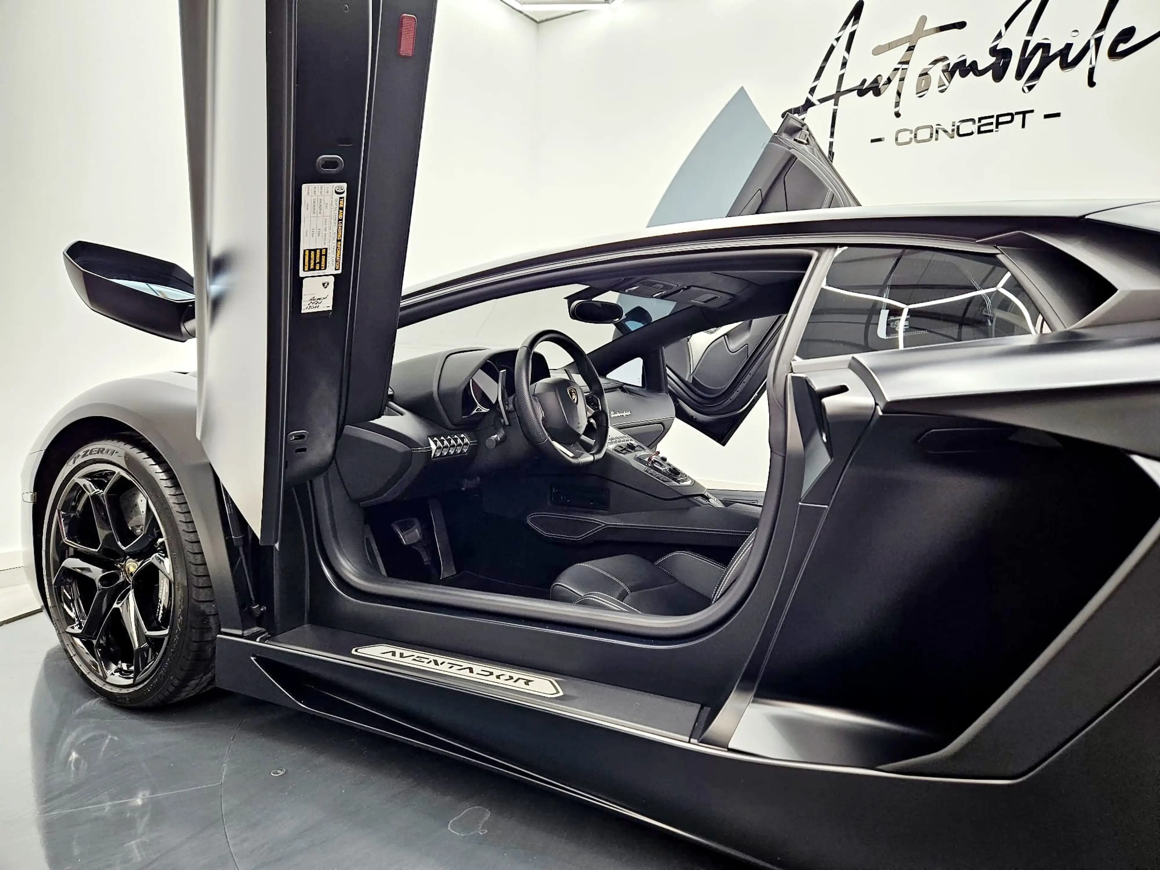 Lamborghini Aventador ⚫️LP700-4⚫️V12⚫️TVA DÉDUCTIBLE⚫️NERO NEMESIS COLOR — photo 13