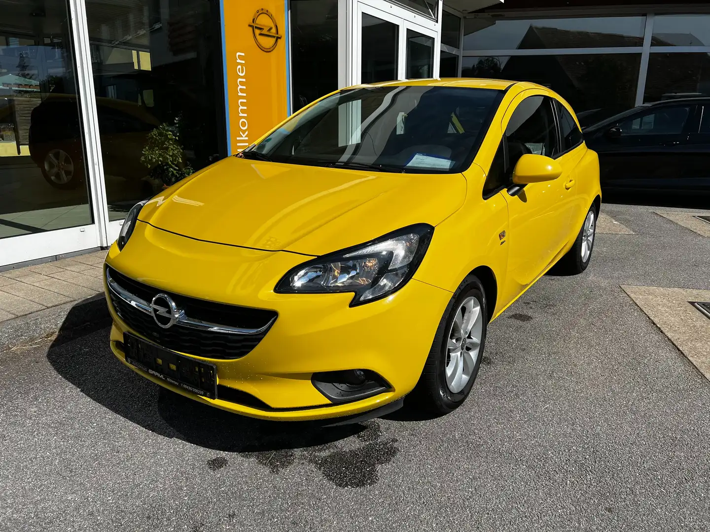 Opel Corsa Drive Gelb - 1