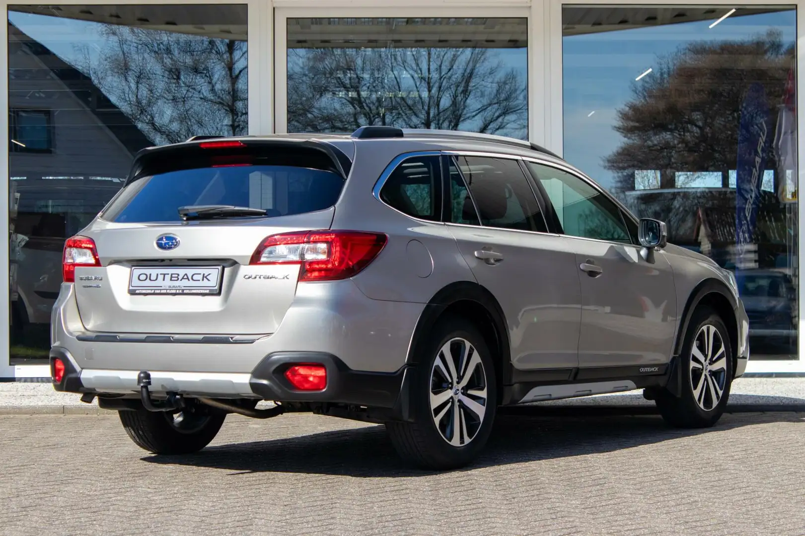Subaru OUTBACK 2.5i CVT Premium | Eyesight | Trekhaak | Harman Ka Beige - 2