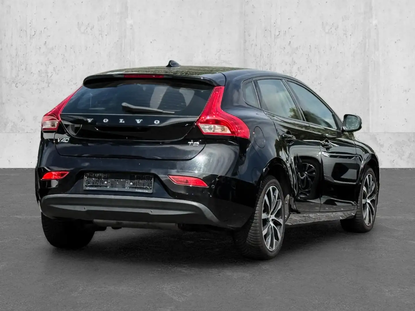 Volvo V40 Momentum T2 2.0 EU6d-T Navi Soundsystem LED Sperrd Black - 2