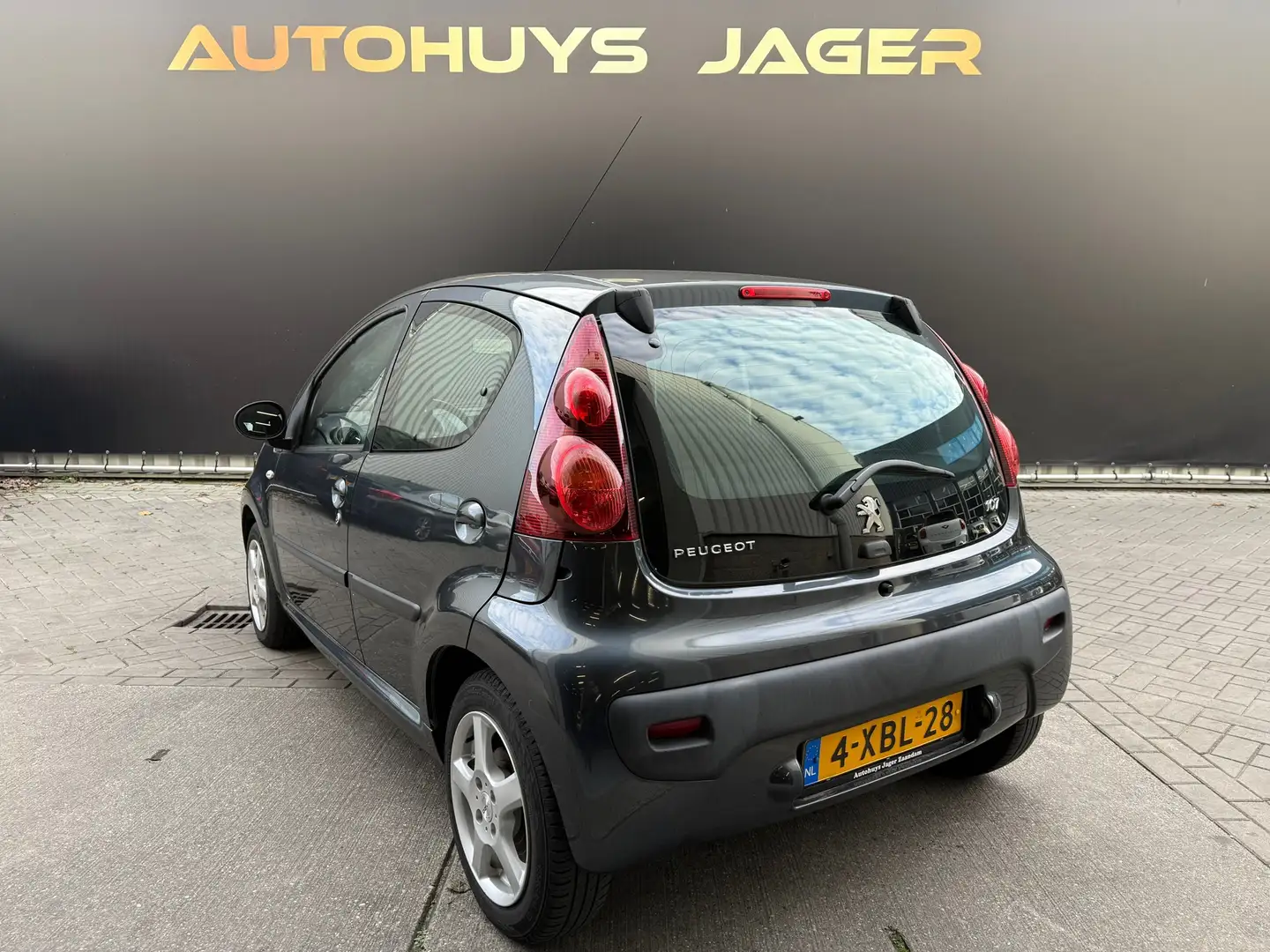 Peugeot 107 1.0 Active | Automaat | Gris - 2