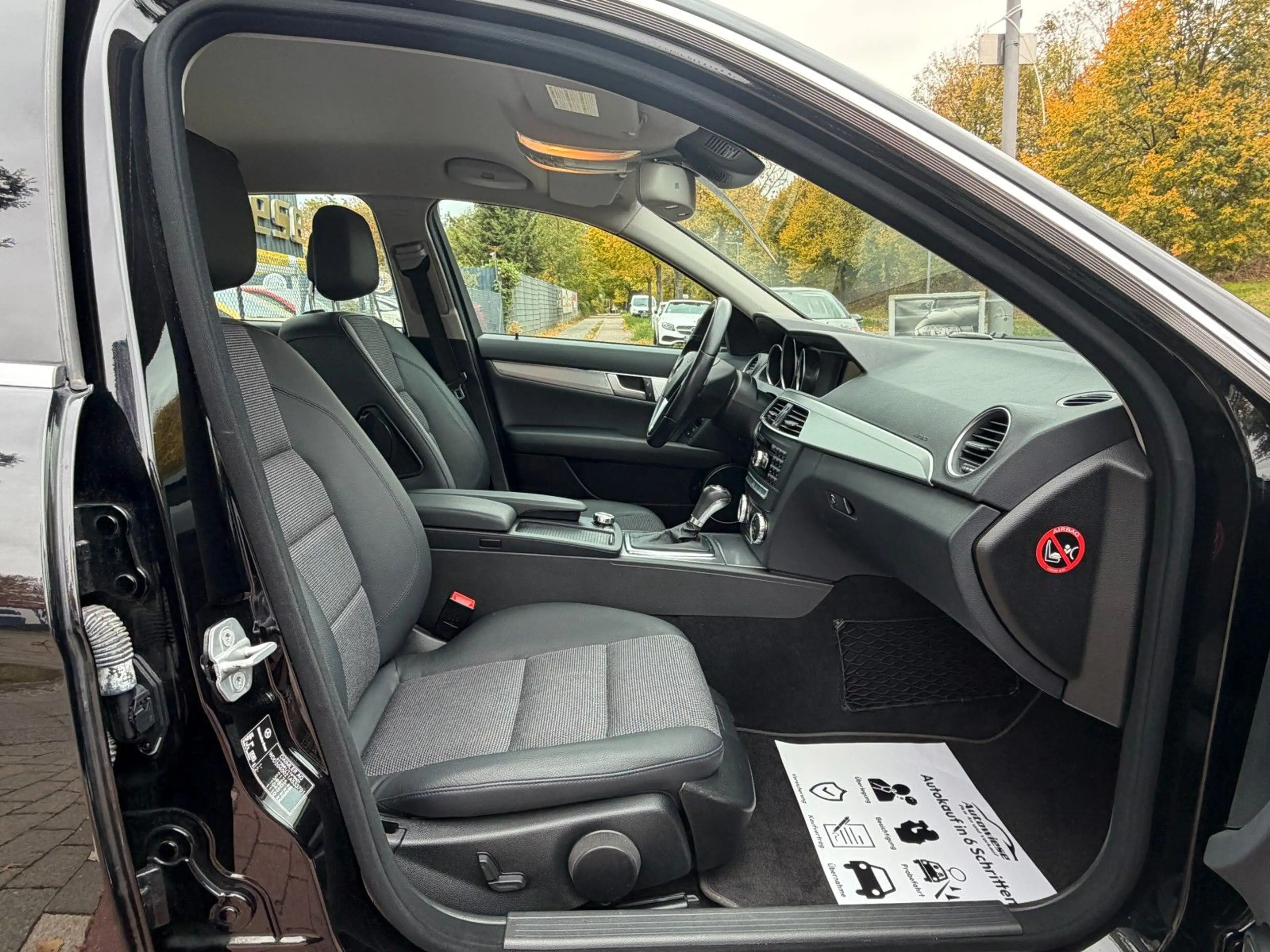 Mercedes-Benz C 220 CDI Avantgarde*Aut.*Leder*Navi*Xenon* — photo 14