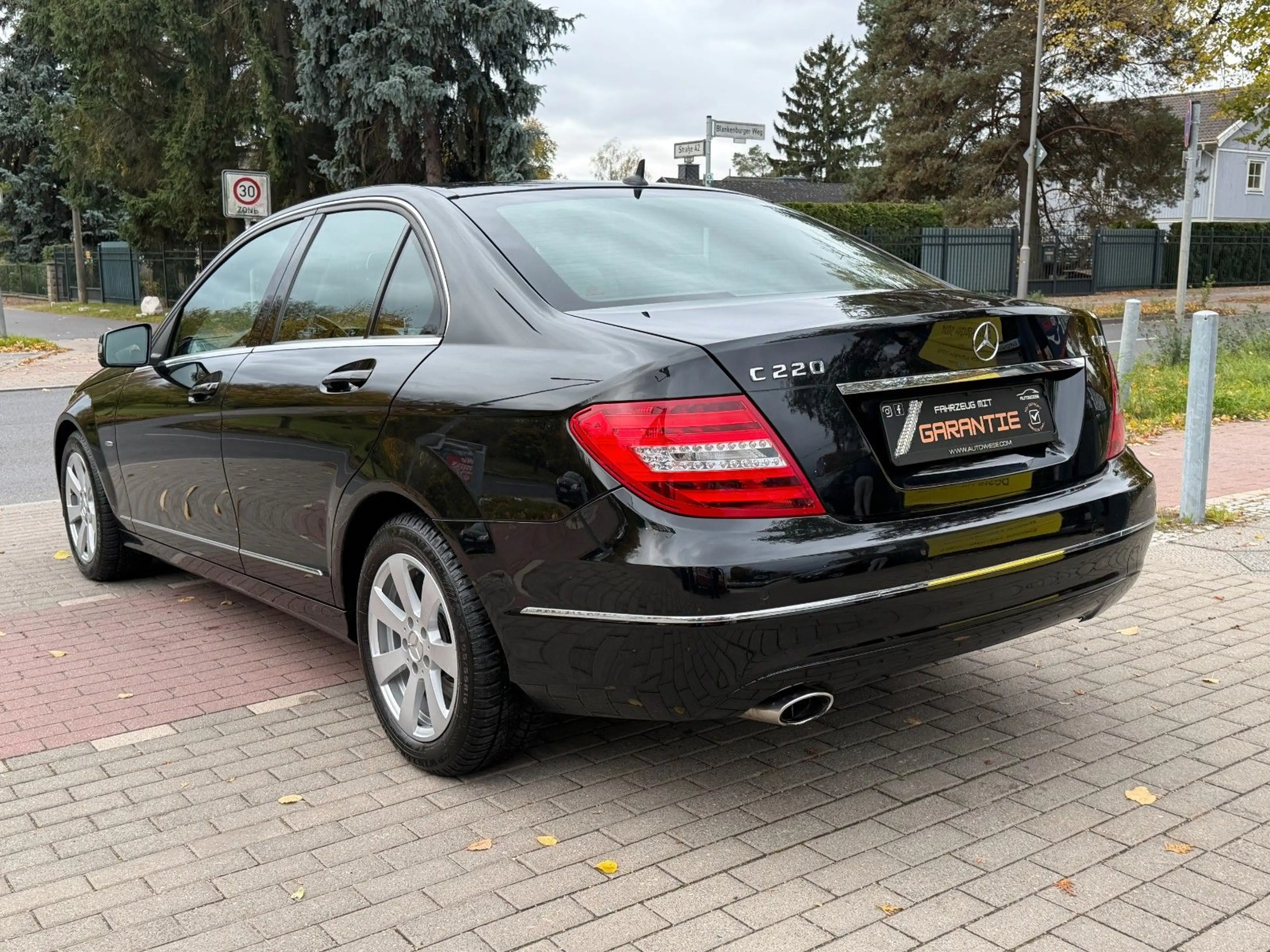 Mercedes-Benz C 220 CDI Avantgarde*Aut.*Leder*Navi*Xenon* — photo 6