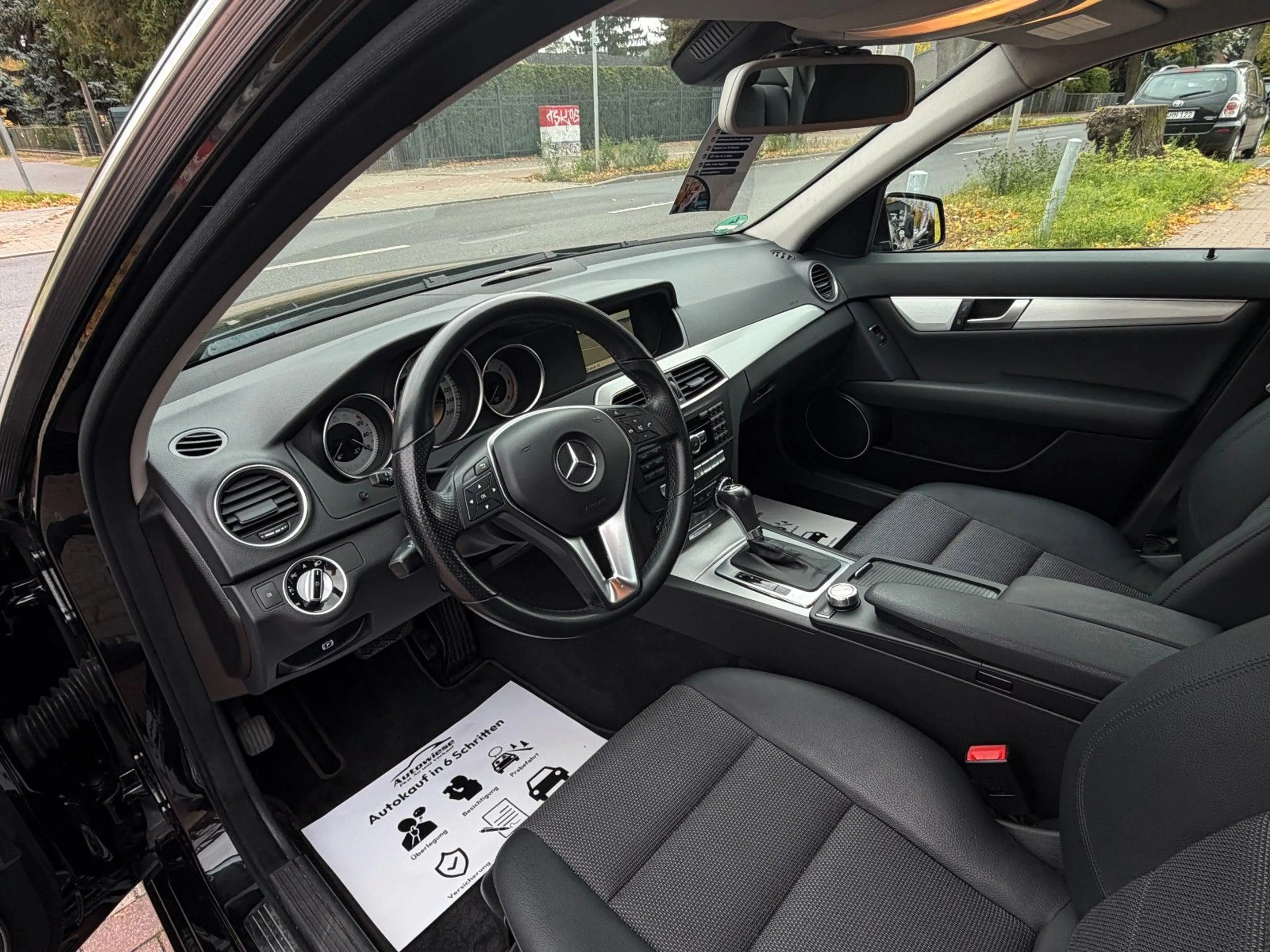 Mercedes-Benz C 220 CDI Avantgarde*Aut.*Leder*Navi*Xenon* — photo 13