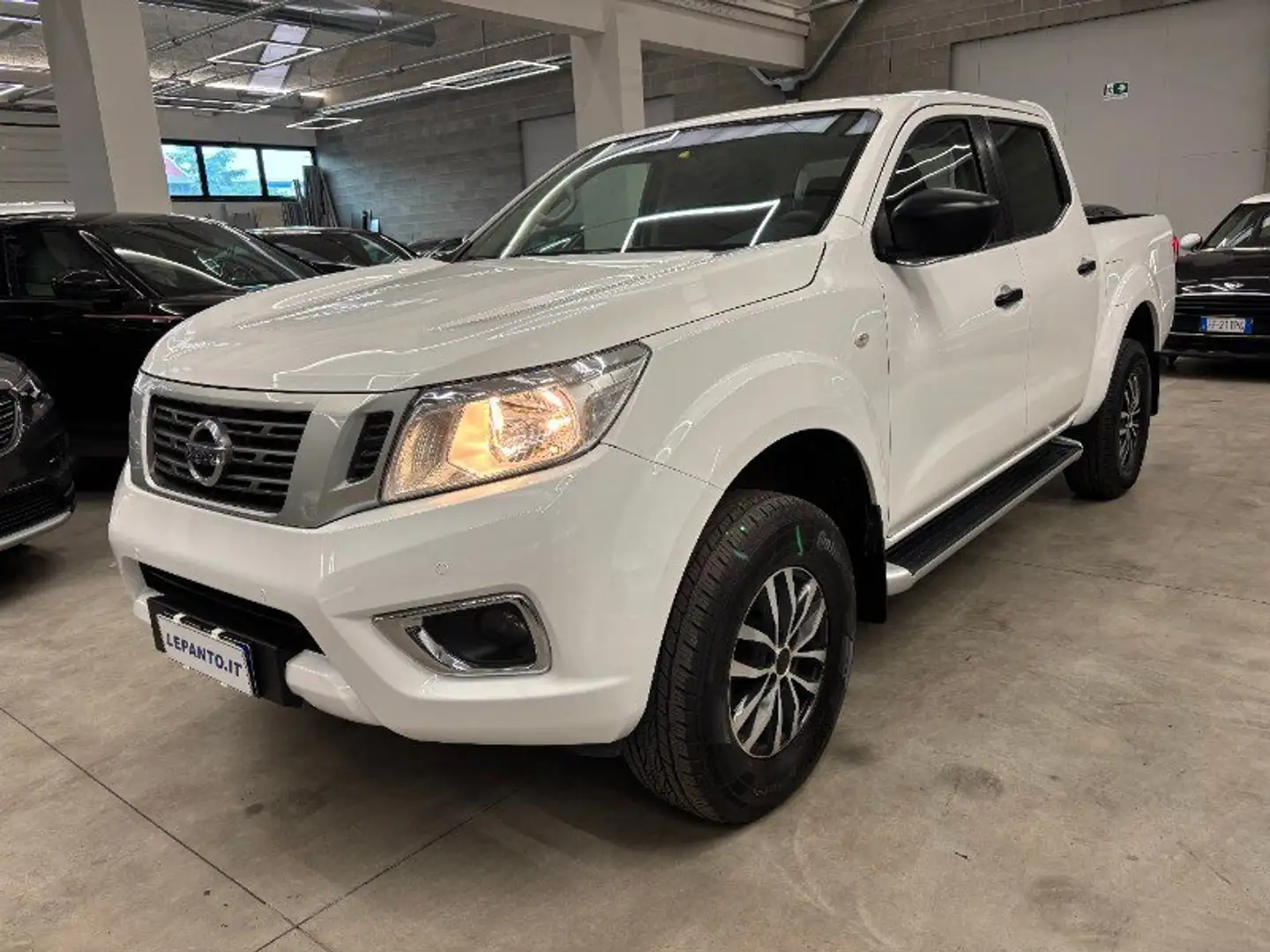 Nissan Navara Navara 2.3 dCi 4WD Double Cab Visia Blanco - 1