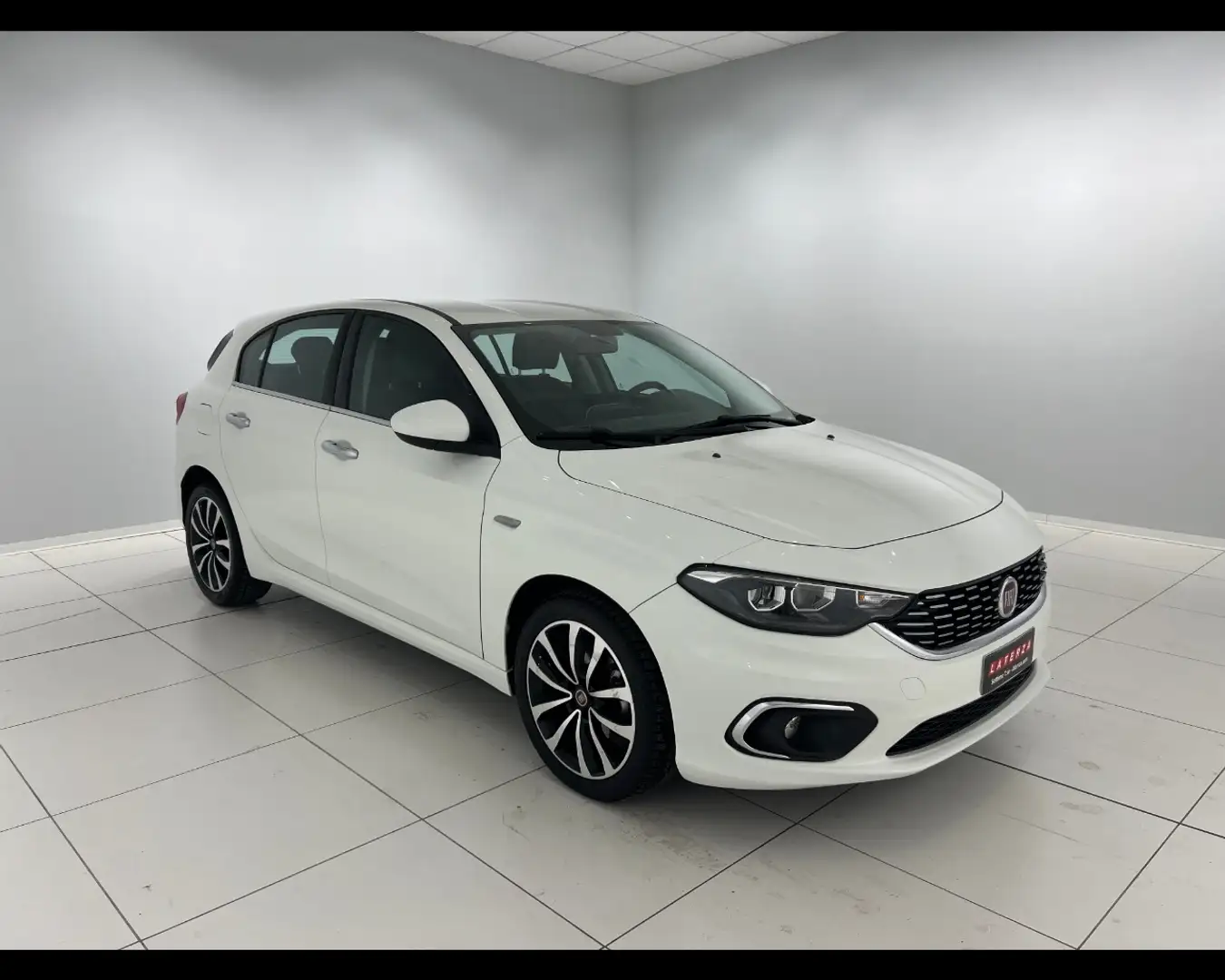 Fiat Tipo 5 Porte 1.4 T-Jet Lounge Blanc - 1