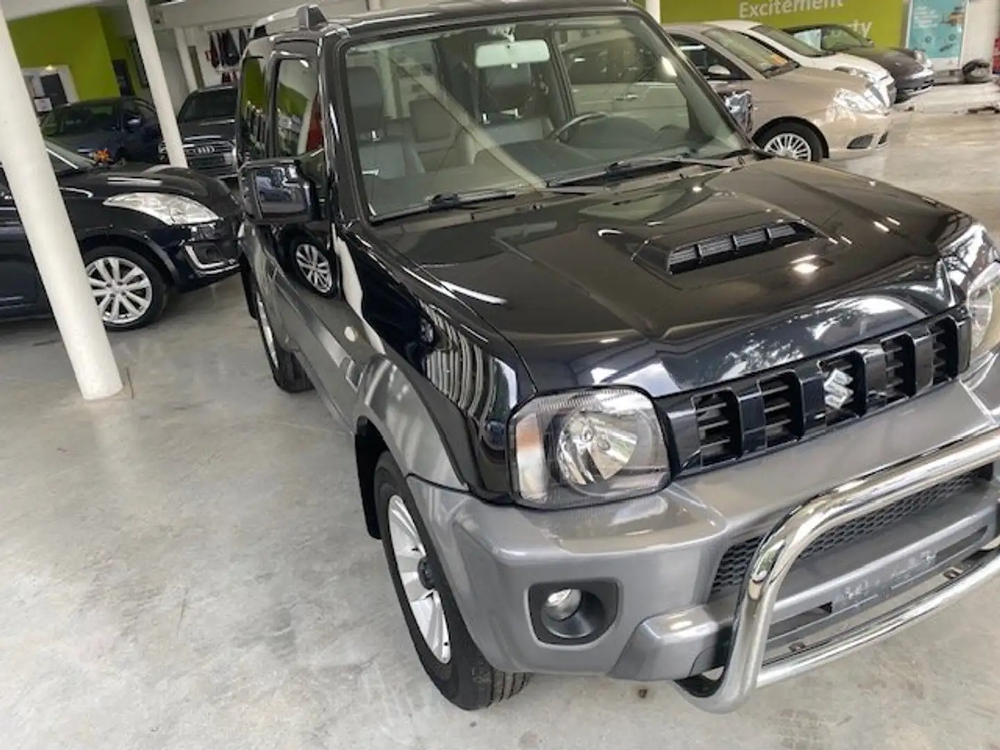 Suzuki Jimny Jimny 1.3i JLX Dakota Black - 1