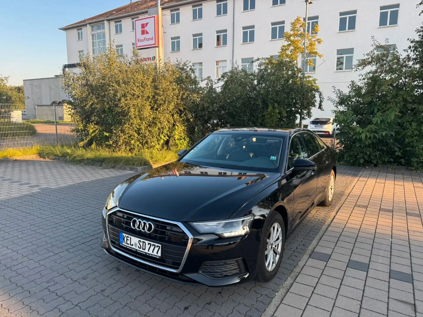 Audi A6 Lim. 35 TDI Klima Leder Xenon Alu Euro 6 Schwarz - 1