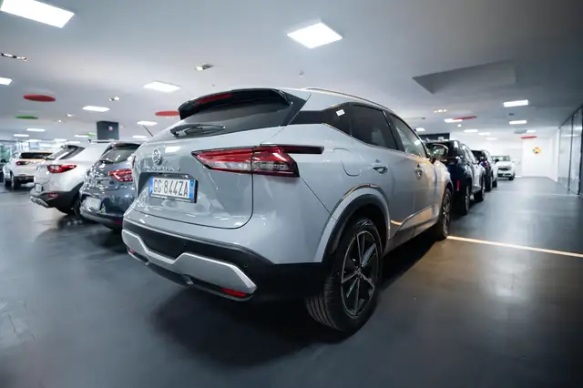 Nissan Qashqai view 2