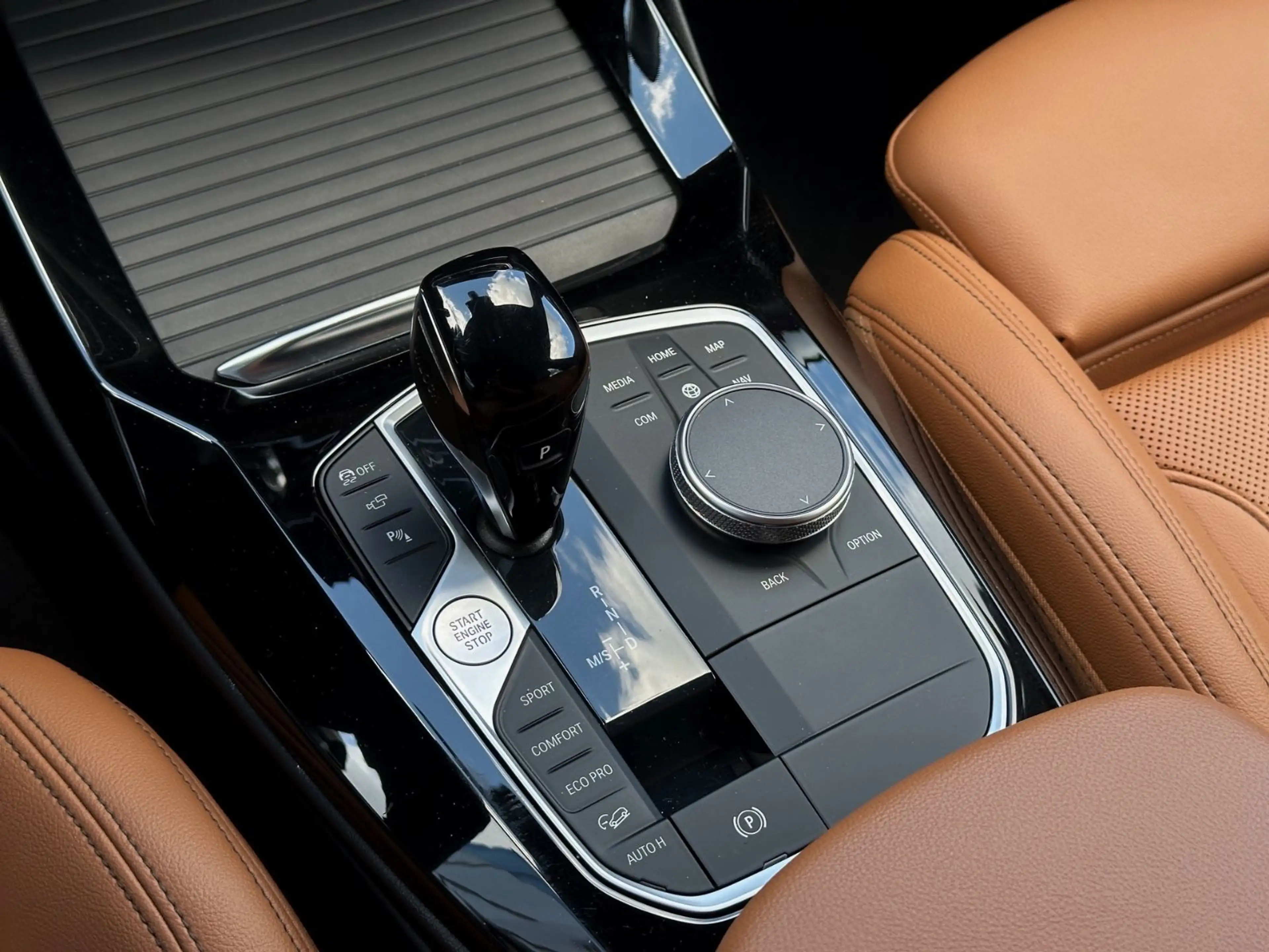 BMW X3 xDrive20d M Sport°LASER°HUD°H&K°KEY°360° — photo 9
