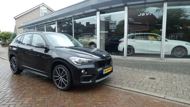 BMW X1 1.8 I  SDRIVE /  PERFORMANCE   * NAVI * CRUISE * L