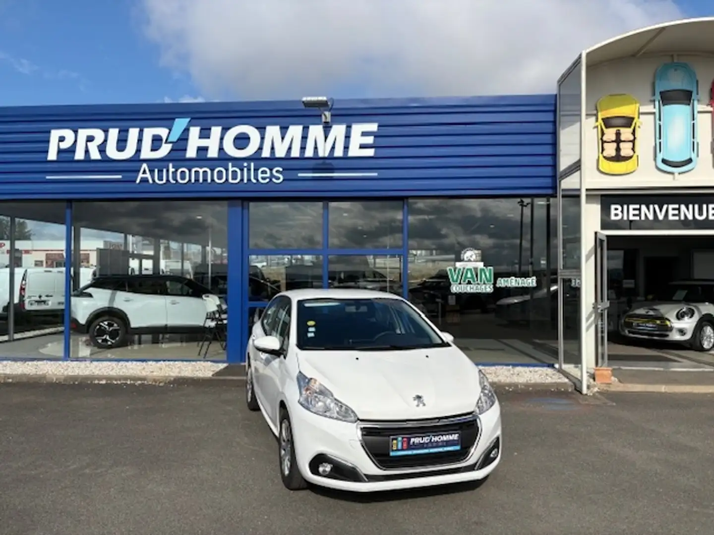 Peugeot 208 1.5 BLUEHDI 100CH PREMIUM PACK UTILITAIRE Alb - 1