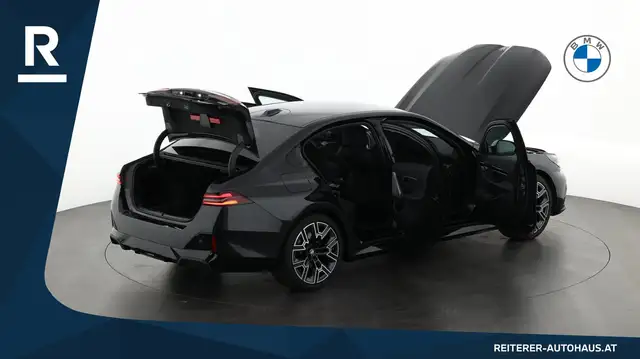BMW 520 d xDrive *M-Sportpaket Pro *Panoramadach *AHK Ansicht 10