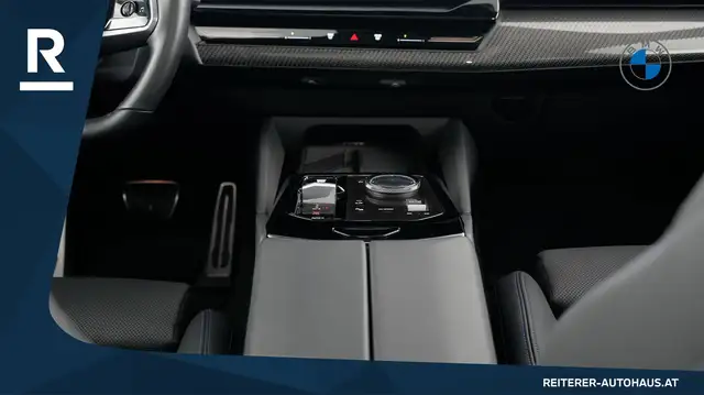 BMW 520 d xDrive *M-Sportpaket Pro *Panoramadach *AHK Ansicht 13