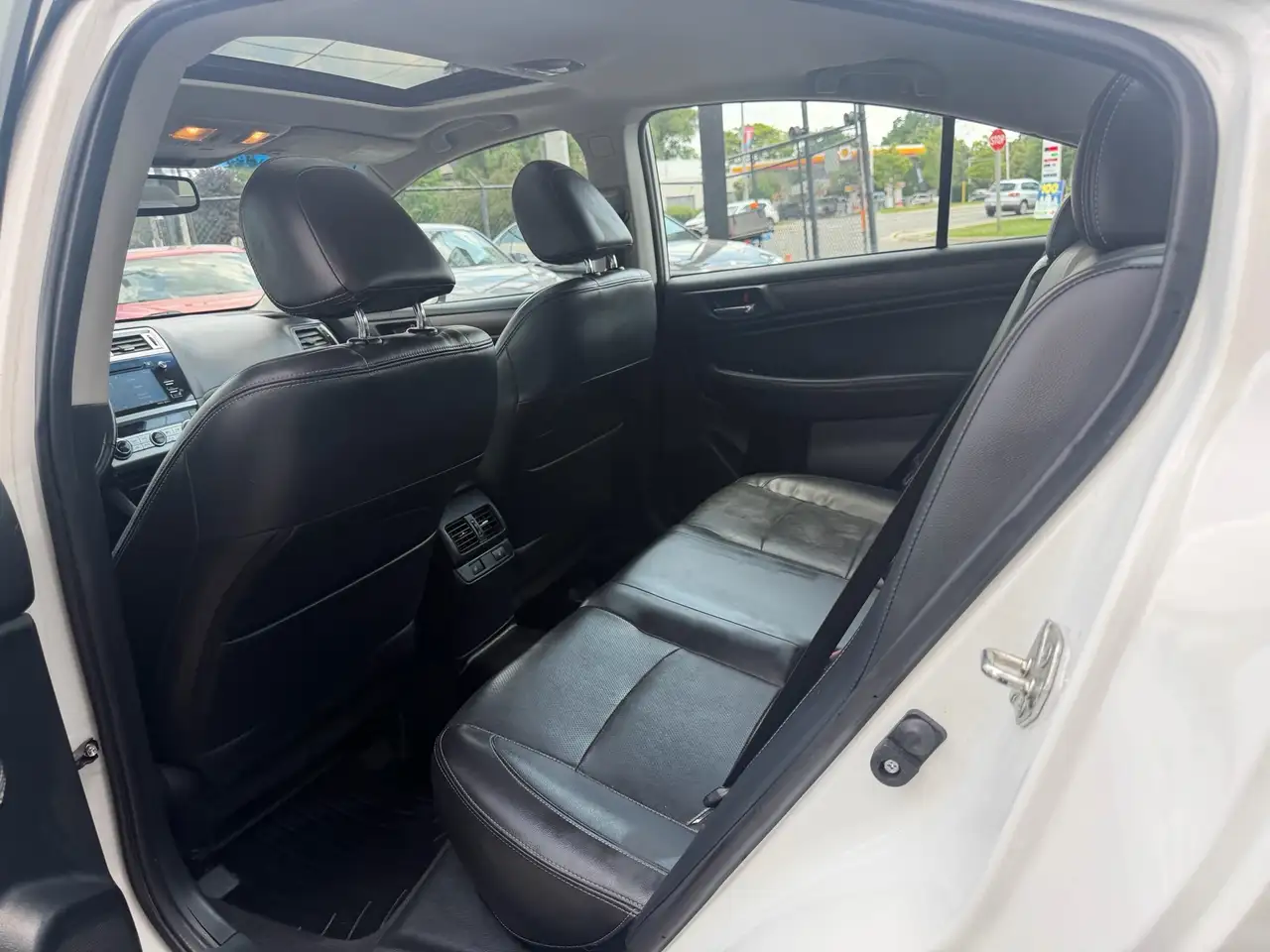 Subaru Legacy photo Subaru Legacy