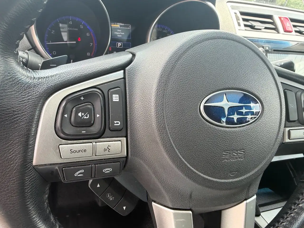 Subaru Legacy photo Subaru Legacy