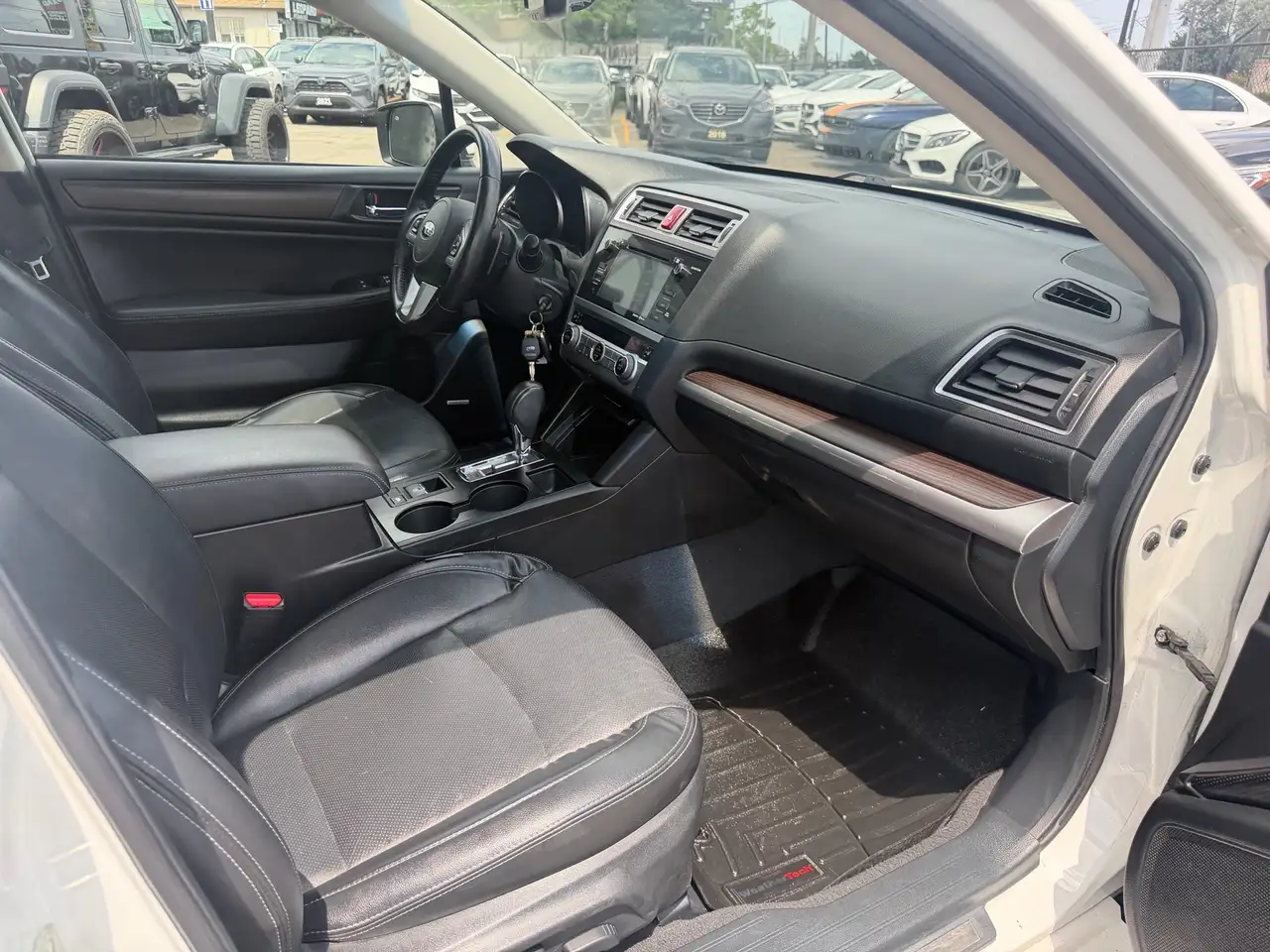 Subaru Legacy photo Subaru Legacy