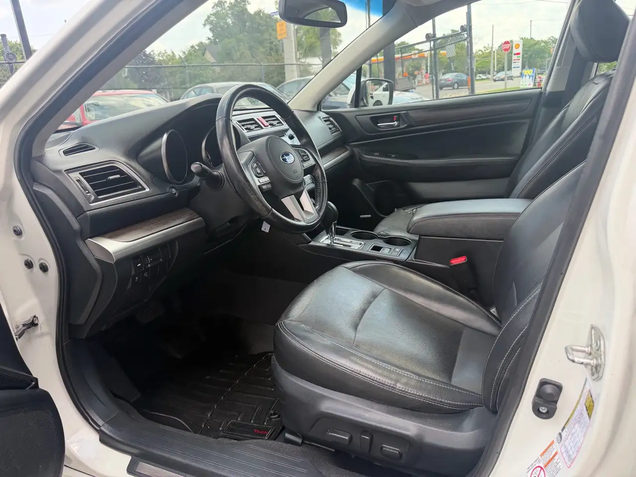 Subaru Legacy photo Subaru Legacy