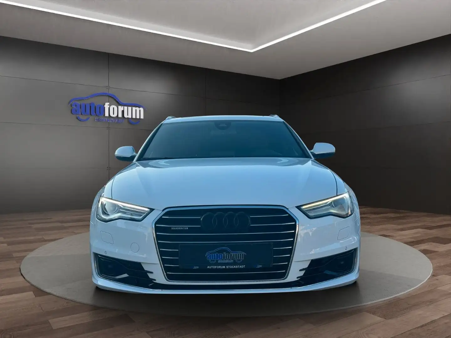Audi A6 Avant 3.0 TDI quattro ACC°PANO°KAMERA°LEDER Weiß - 2