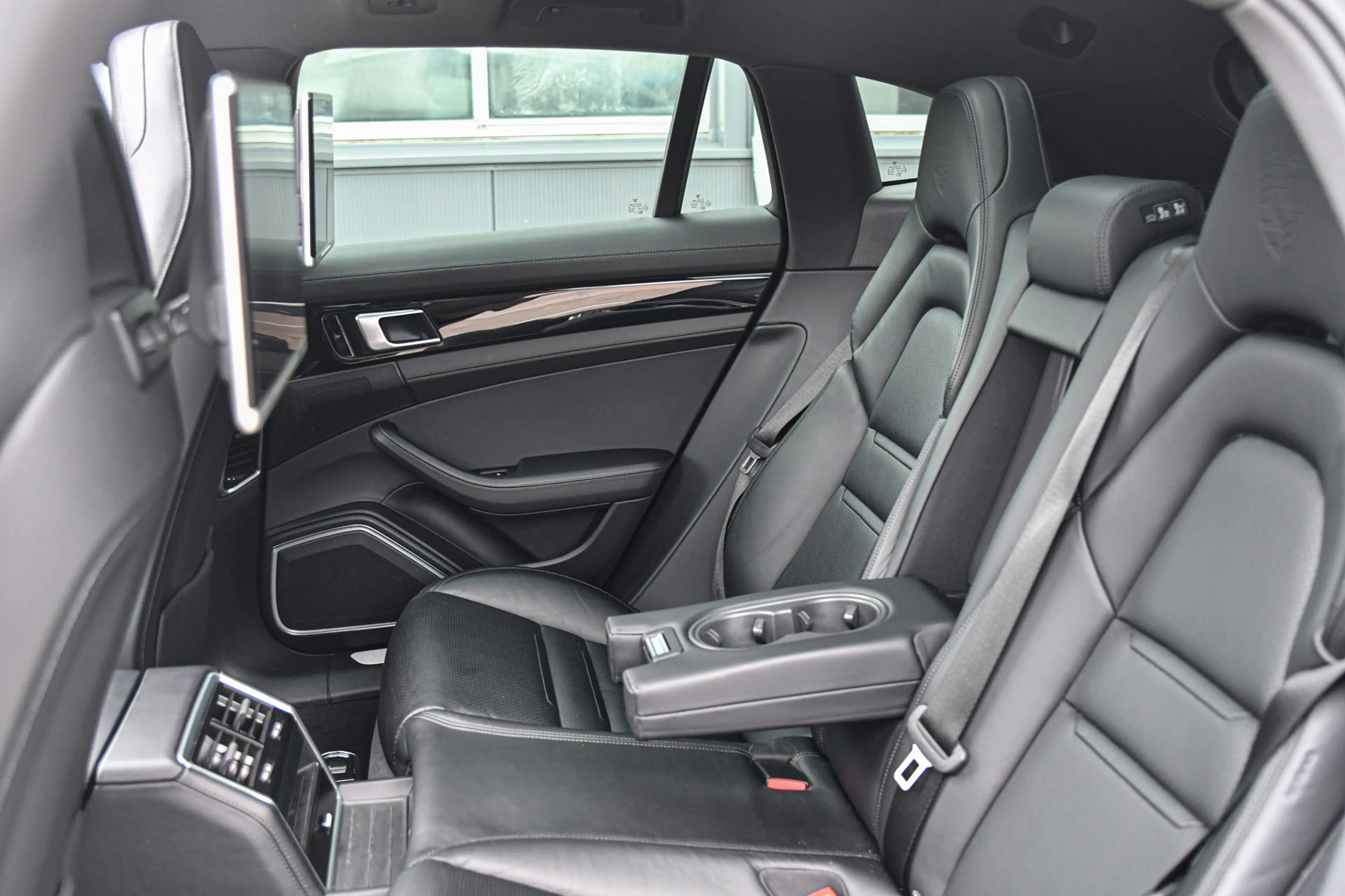 Porsche Panamera Sport Turismo 2.9 4 E-Hybrid, Sport Chrono, Rear E — photo 19