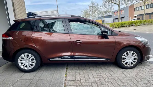 Renault Clio view 14