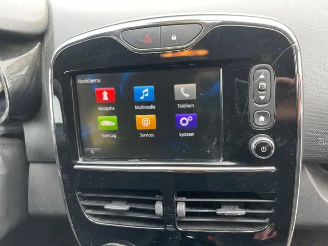 Renault Clio view 3