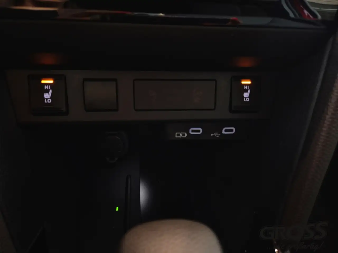 Toyota Yaris Cross Hybrid Active Drive / Safety / PDC / SHZ 16