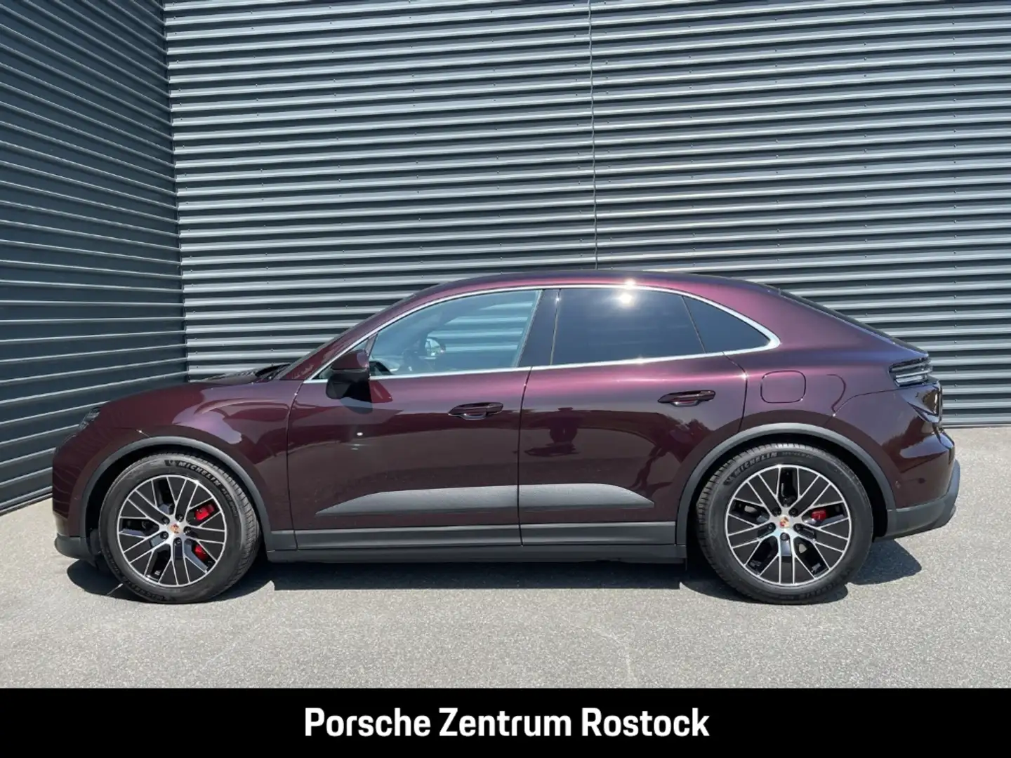 Porsche Macan 4S BOSE Panoramadach LED-Matrix InnoDrive Rot - 2