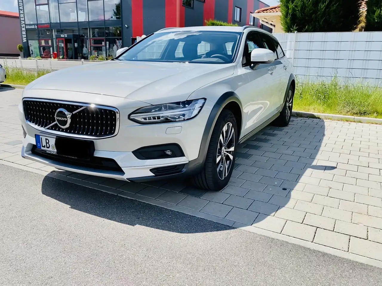 Volvo V90 Cross Country