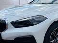 BMW 116 d Sport Line LED SHZ Sportp. AHK AUT KeyLess Weiß - thumbnail 4