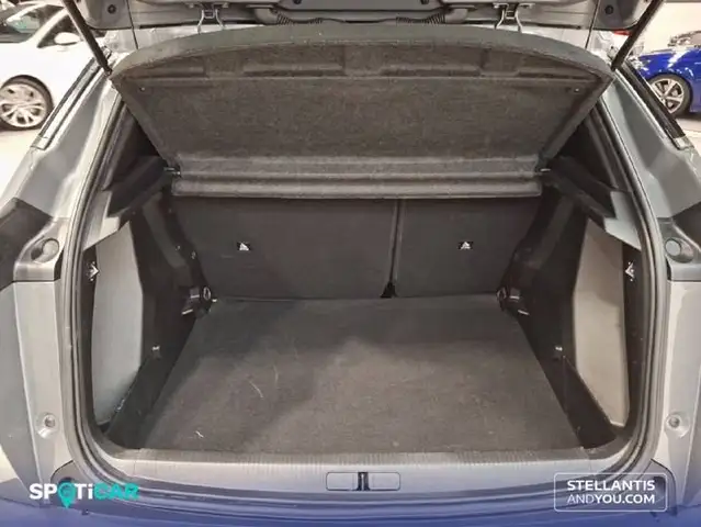 Peugeot 2008 view 6