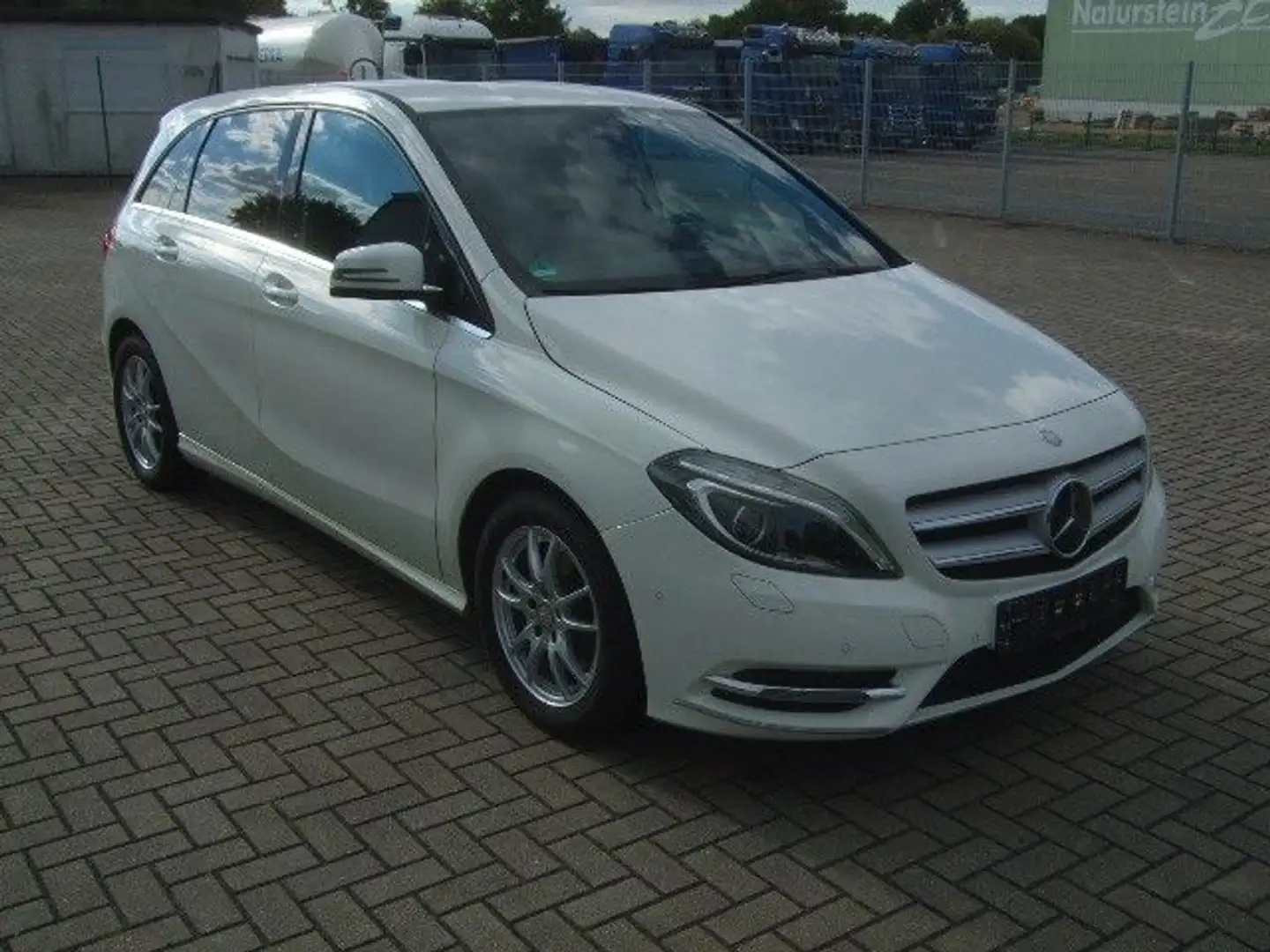 Mercedes-Benz B 180 BlueEFFICIENCY Sports Tourer Blanc - 1