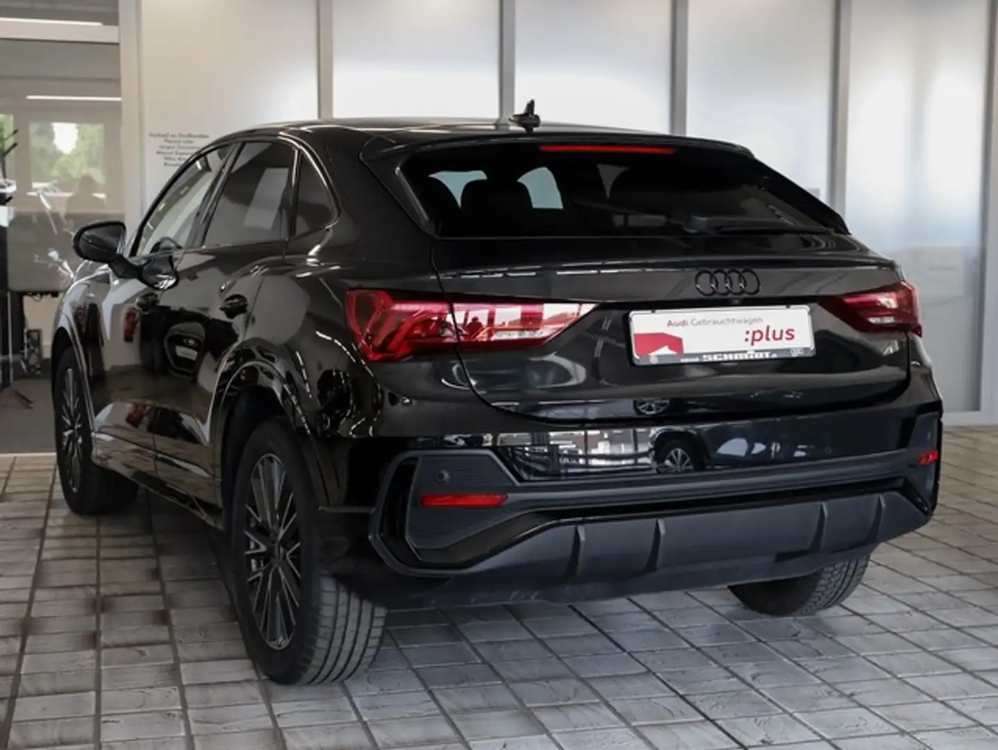 Audi Q3 Sportback 45 TFSI e S line Matrix LED Navi+ LM1... Black - 2