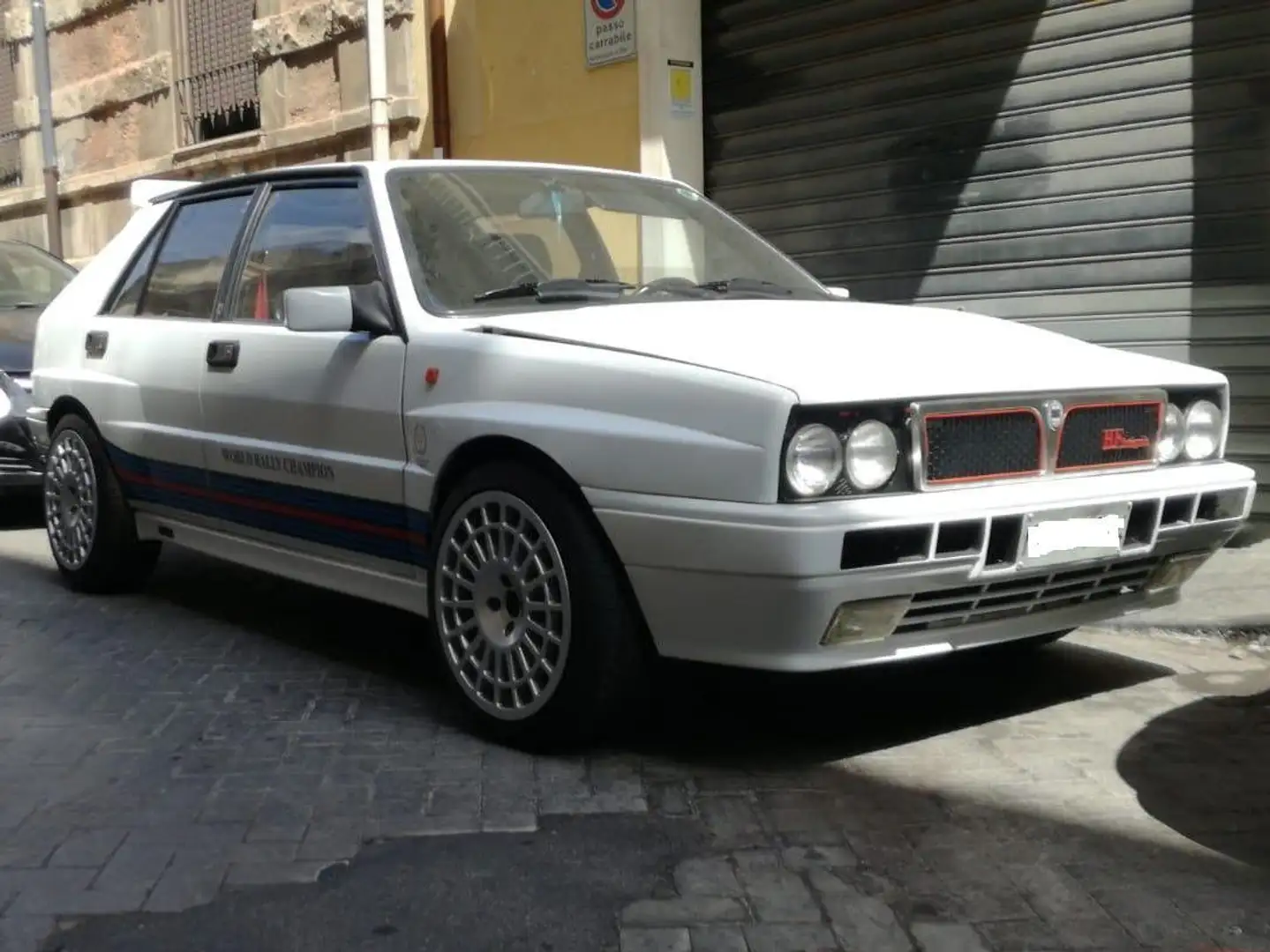 Lancia Delta Delta 2.0 16v HF Integrale - 2