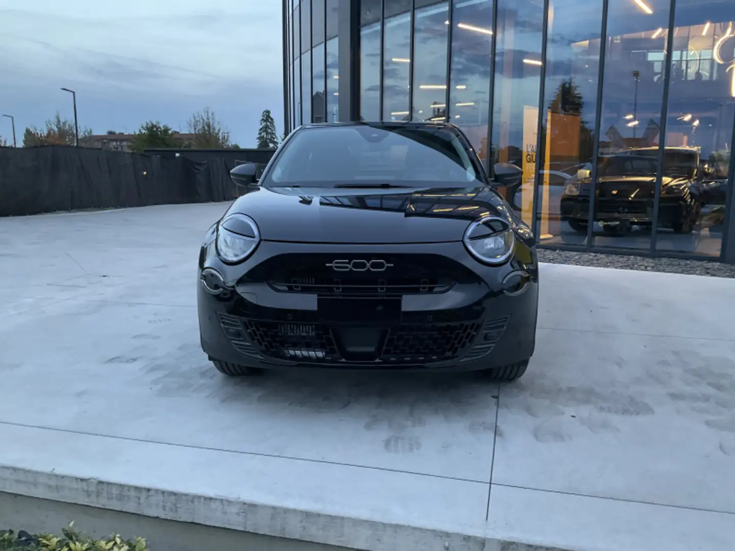 Fiat 600 Hybrid 110 CV DCT MHEV Nero - 2