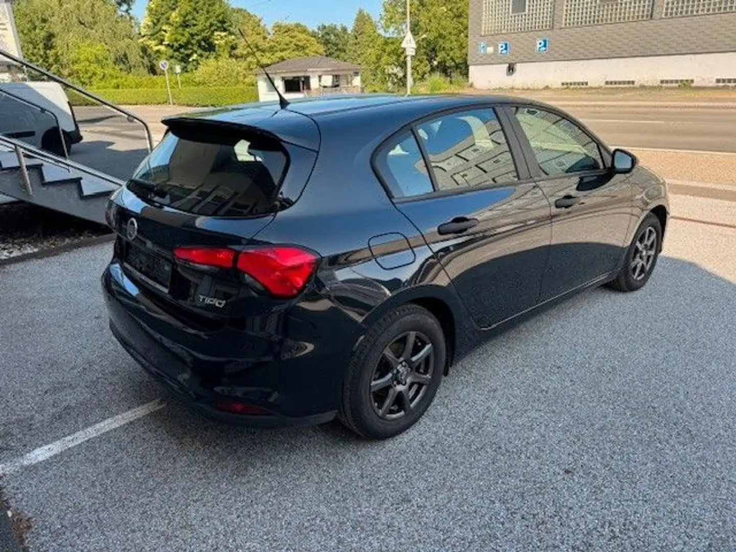 Fiat Tipo Pop Schwarz - 1