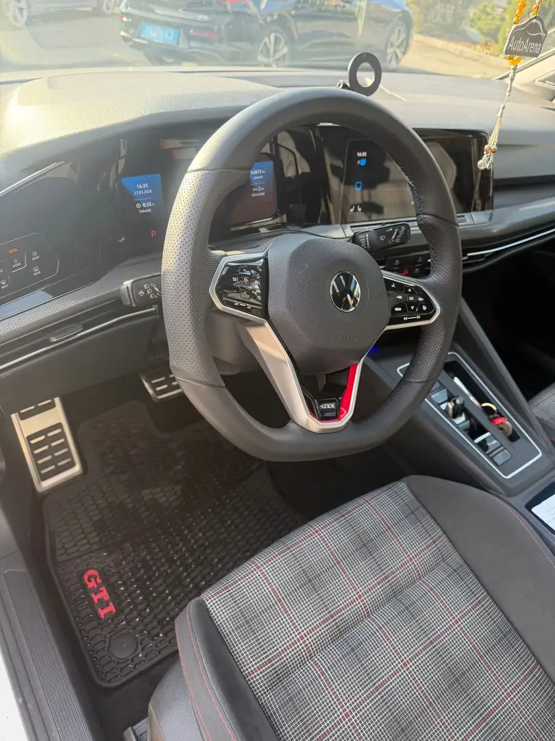 Volkswagen Golf GTI DSG - 2