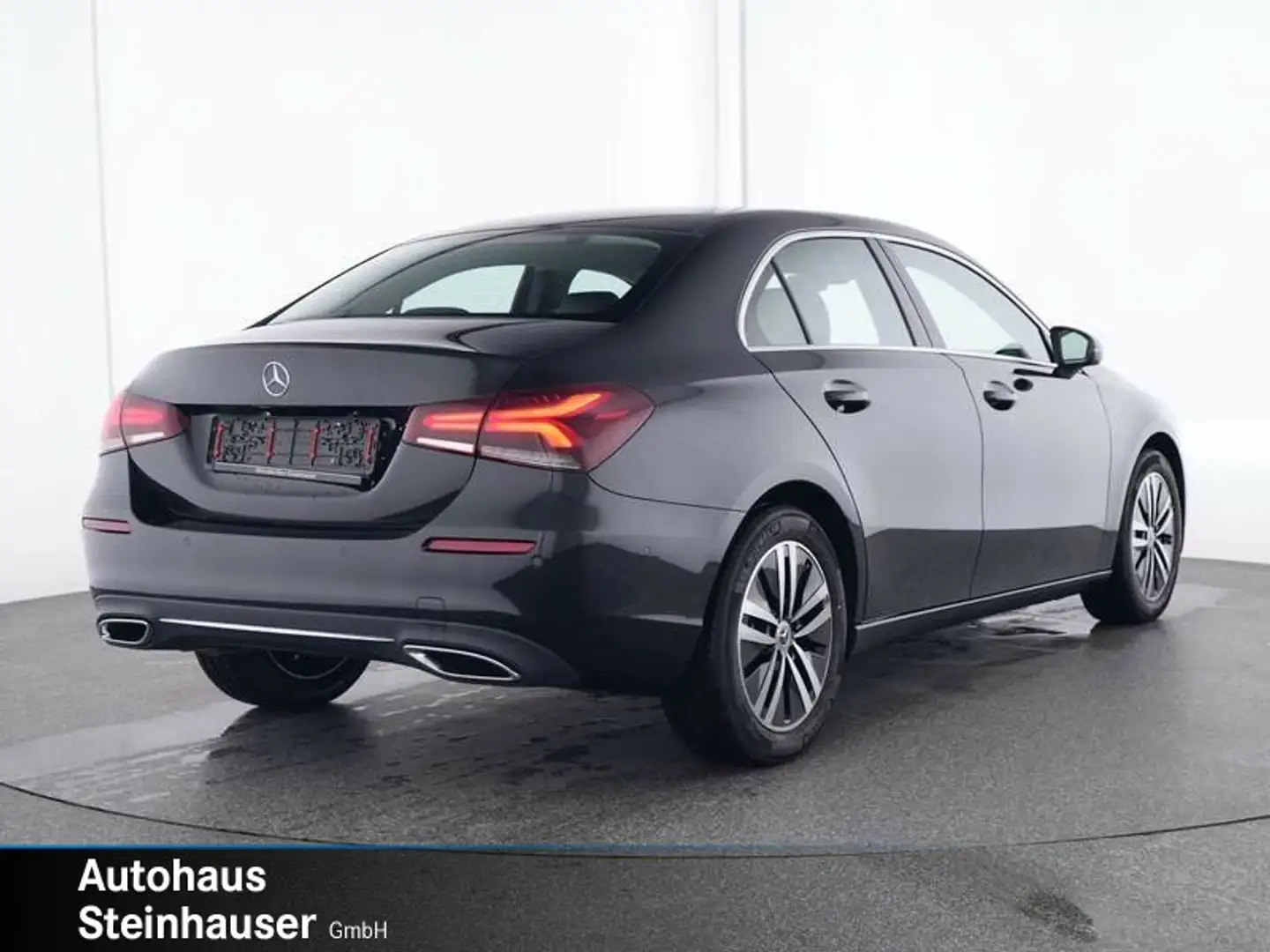 Mercedes-Benz A 220 A 220 d 4MATIC Limousine Progressive/MULTIBEAM LED Fekete - 2