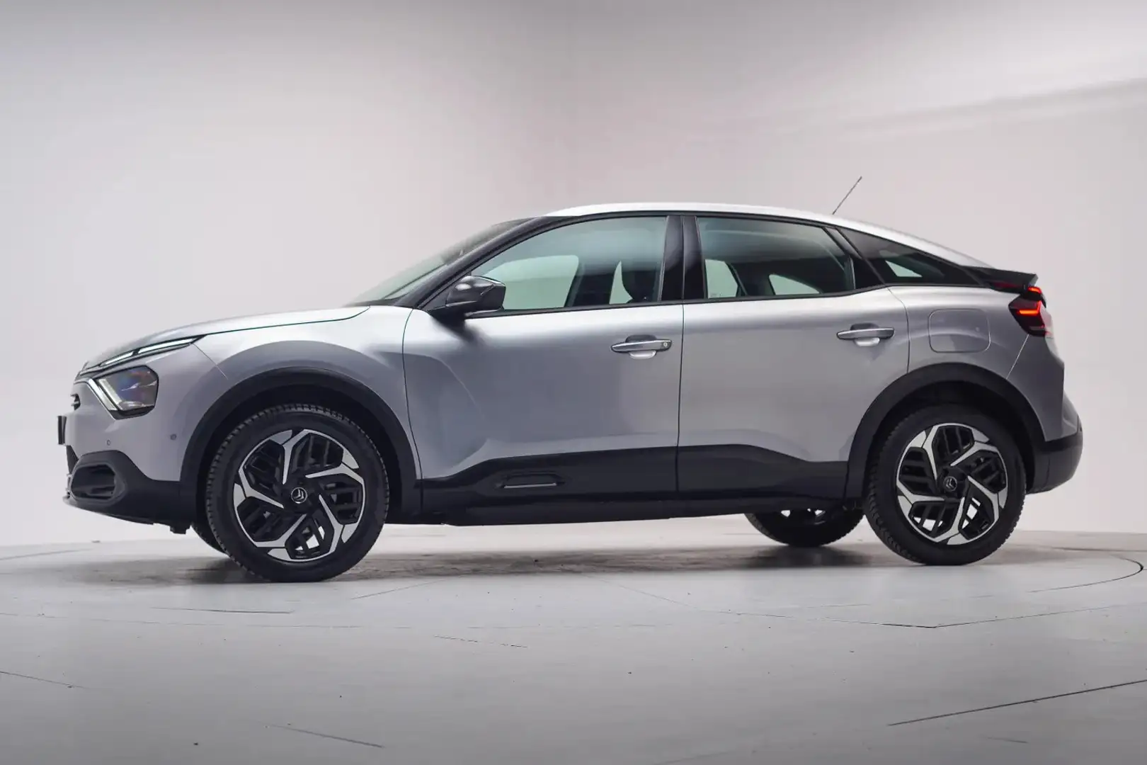 Citroen C4 1.2 Business Plus [ Apple-Carplay Adaptief cruise Grijs - 2