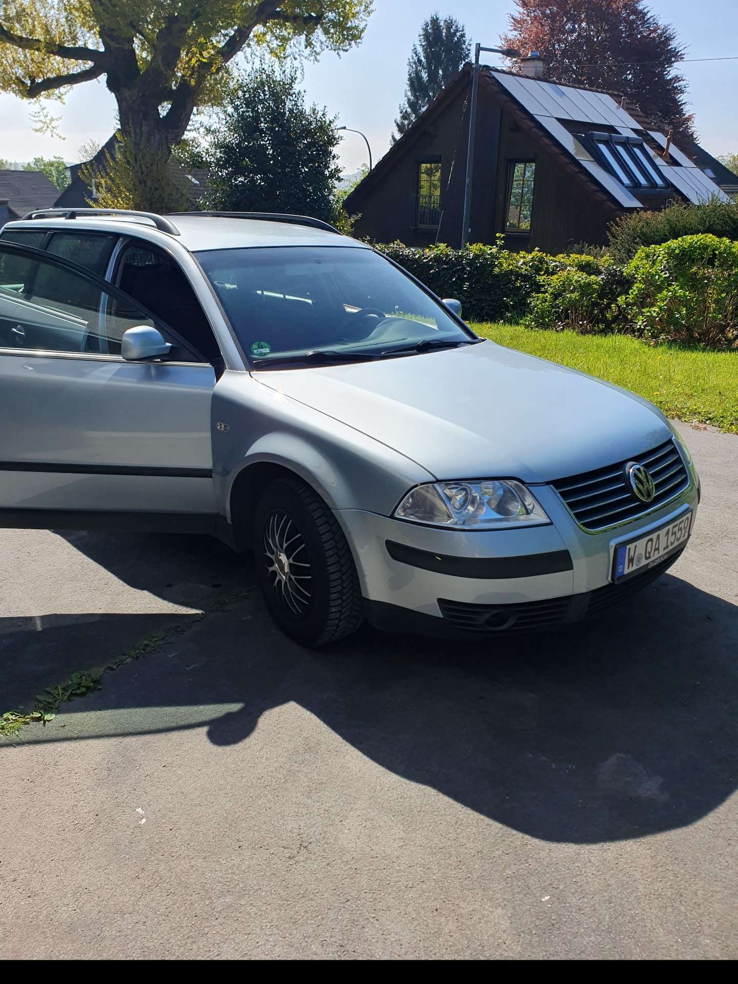 Second hand Volkswagen Passat 1.6