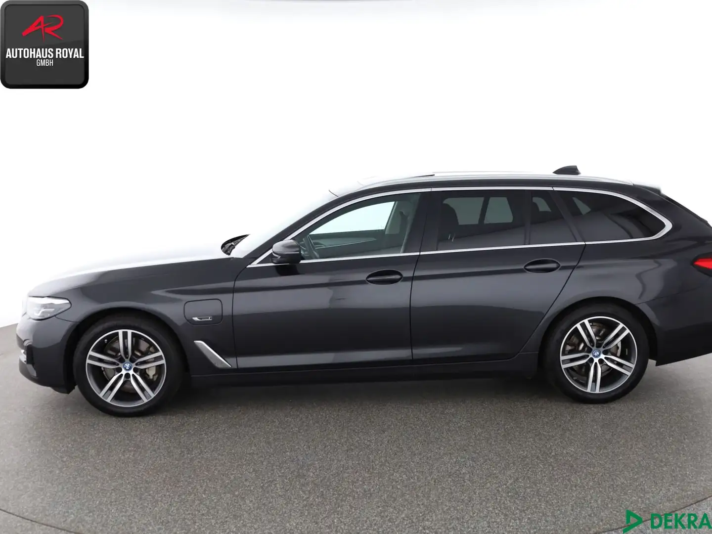 BMW 530 530 e T PANO,HEADUP,KEYLESS,ACC,KAMERA,TOTWINKEL Gris - 2