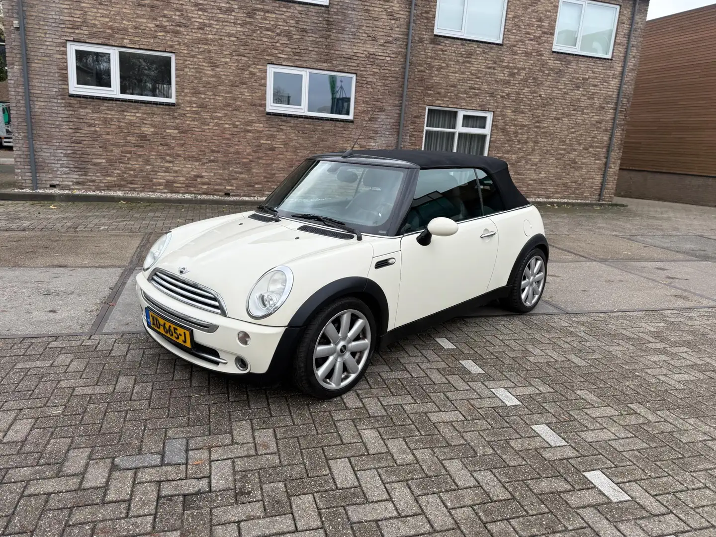 MINI Cooper Cabrio Mini 1.6 CABRIO /AUTOMAAT/ LEDER ))) Blanc - 2