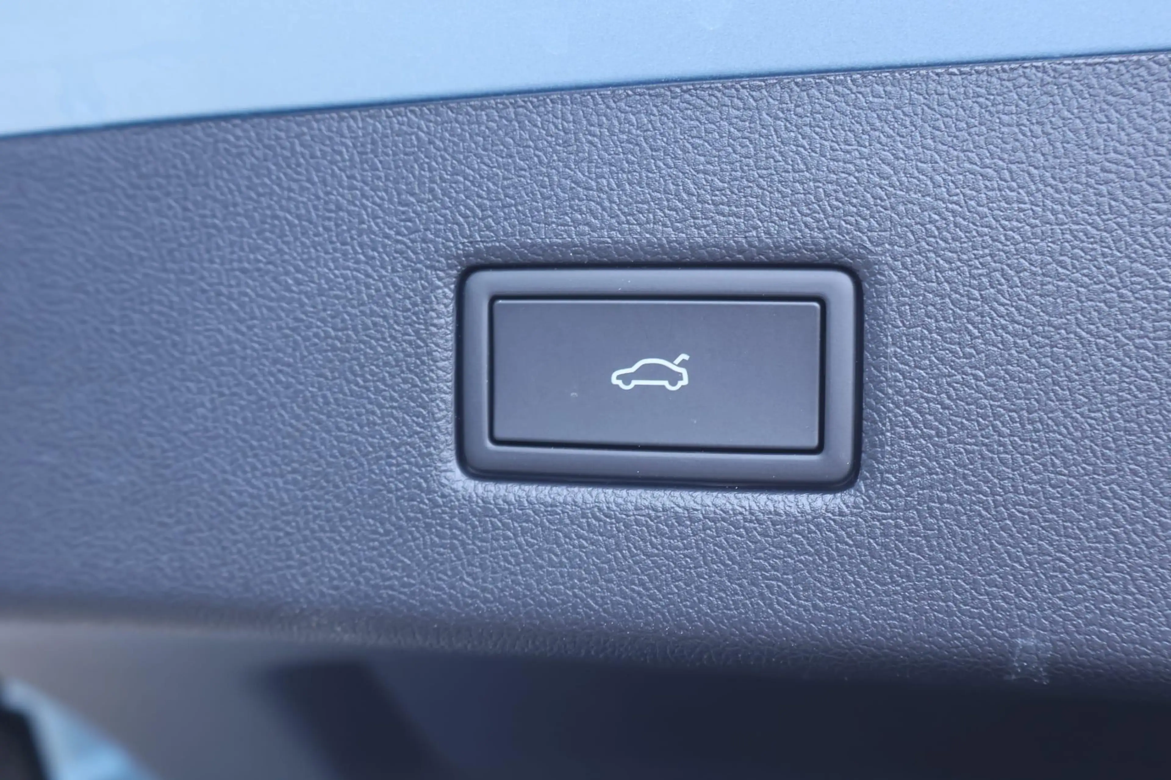 Ford Explorer Style Standard Range RWD 58 kWh | Demo | Adaptive — photo 11